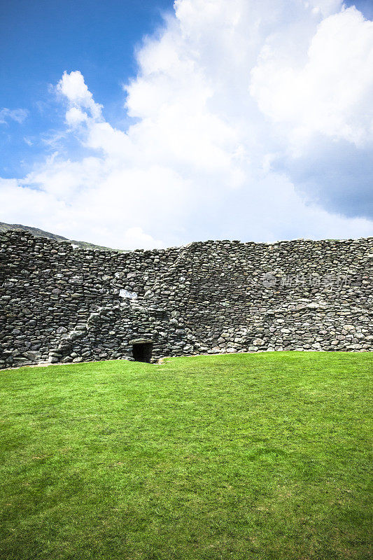 Staigue Stone Ringfort内部在凯利县，爱尔兰。